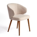 Silla tapizada en beige piedra y pata acabado madera natural