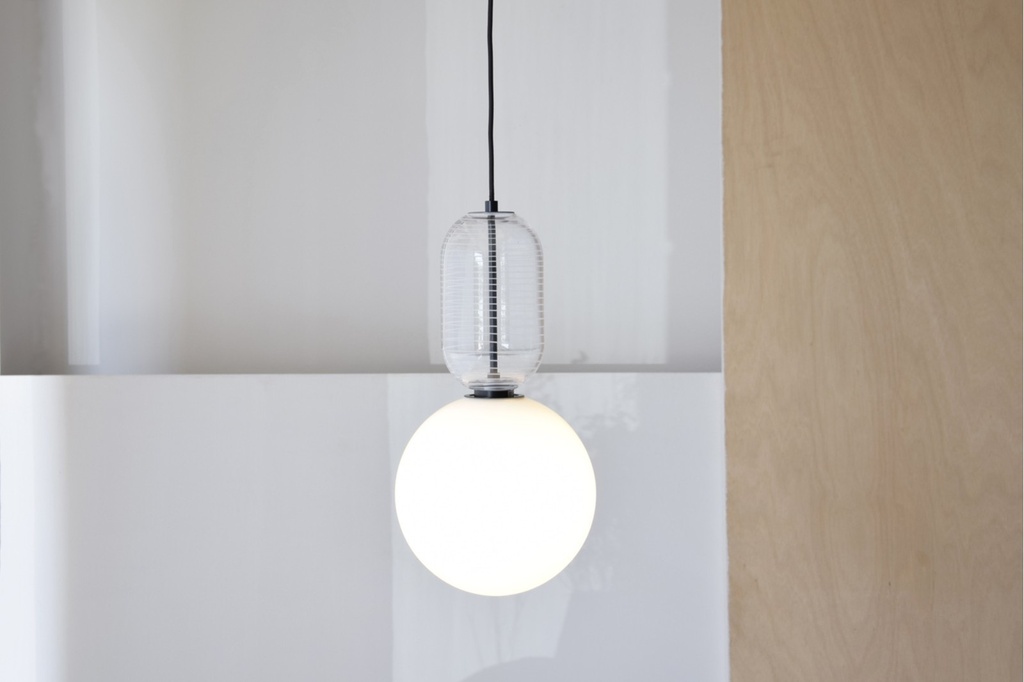 LÁMPARA TECHO BOLA VIDRIO. LED