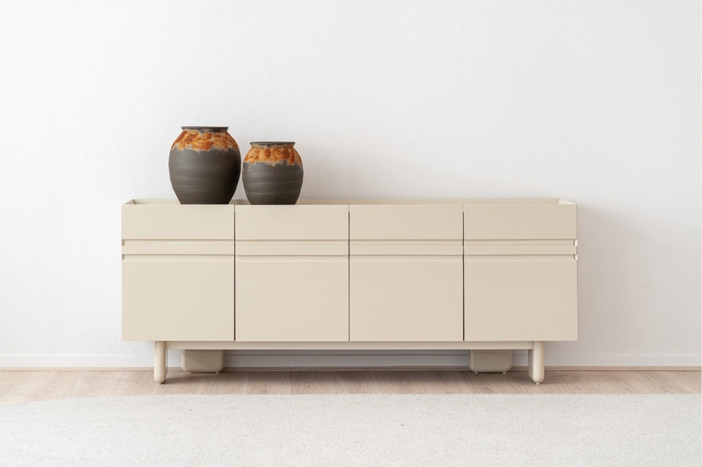 [34AC25584CB] APARADOR EO. CERÁMICO Y  BEIGE BRILLO