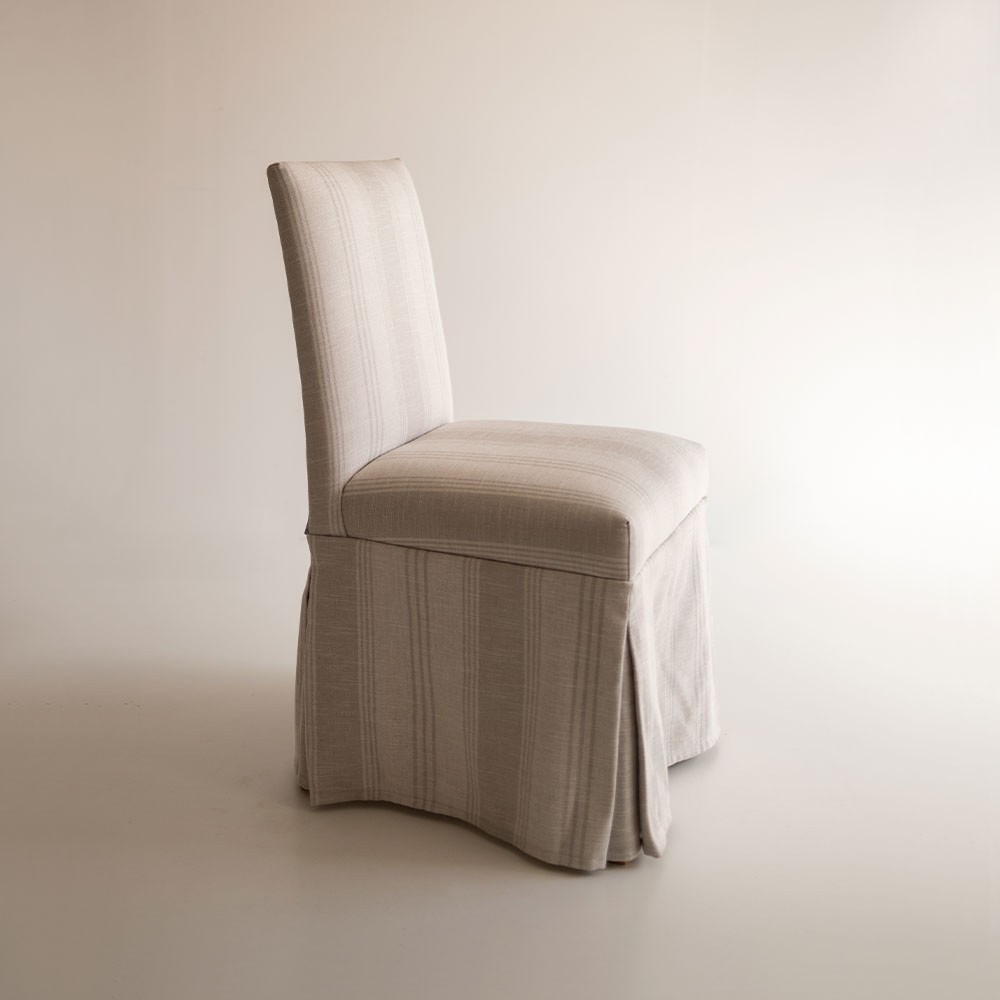 Silla Tindaya NZ con falda con tela Nala