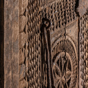 de estilo étnico. Fabricado en madera antigua.