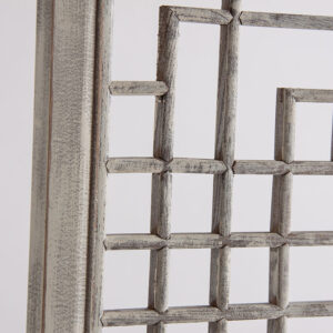 de estilo oriental. Fabricado en madera de olmo.