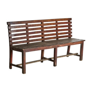 de estilo oriental. Fabricado en madera de olmo.