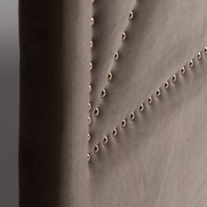 combinado con terciopelo y espuma.