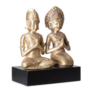 de estilo oriental. Fabricado en bronce.