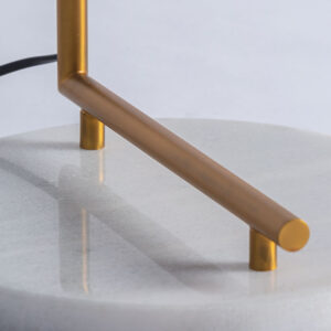 de estilo art deco. Fabricado en hierro