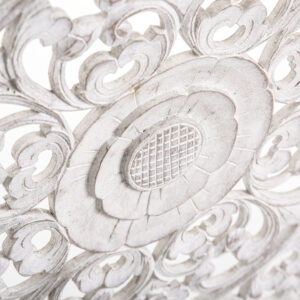 de estilo provenzal. Fabricado en madera dm.