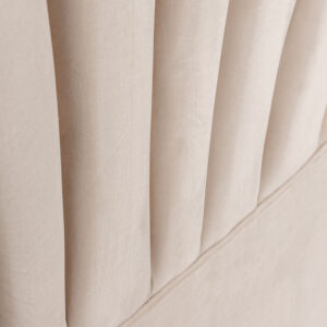 de estilo provenzal. Fabricado en madera de pino