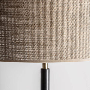 de estilo colonial. Fabricado en madera de mango