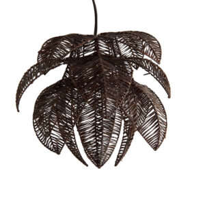 Lámpara de colgar de estilo étnico fabricado en ratán en color negra combinado con hierro.