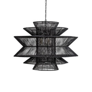 Lámpara de colgar de estilo boho fabricado en metal en color negro combinado con algodón.