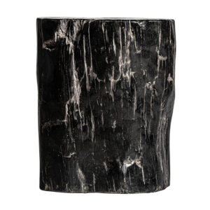 Mesa auxiliar telti de estilo étnico fabricado en madera petrificada en color marrón con acabado envejecido.