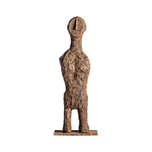 Busto jam de estilo contemporáneo fabricado en papel maché en color marrón.