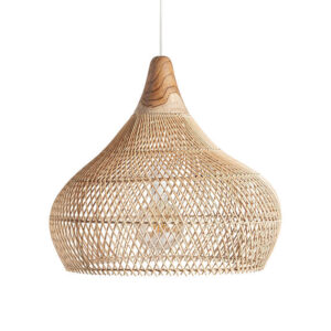 Lámpara de colgar de estilo boho fabricado en ratán en color marrón.