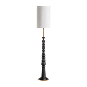 Lámpara de pie de estilo contemporáneo fabricado en madera en color negro combinado con algodón bouclé en color blanco con acabado mate y hierro en color oro. Producto desmontable.