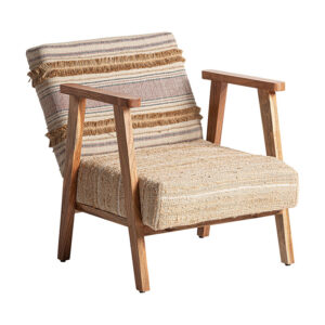 Sillón quincy de estilo boho fabricado en madera de mango en color marrón combinado con algodón y cáñamo.