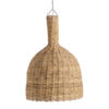 Lámpara de colgar Bell de estilo boho fabricado en ratán en color marrón claro.