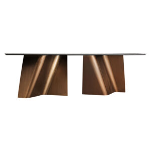 Mesa comedor tux de estilo art deco fabricado en porcelánico en color marrón combinado con acero en color cobre. Producto desmontable.