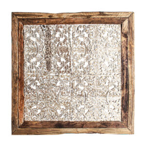 Panel decorativo Taskent de estilo étnico fabricado en madera tropical en color blanco con acabado envejecido en color natural.