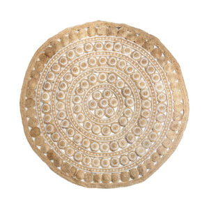 Alfombra Zulai de estilo étnico fabricado en cáñamo en color arena combinado con yute.