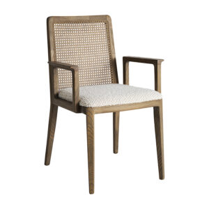 Silla Mattia de estilo contemporáneo fabricado en madera de fresno en color marrón combinado con lino en color beige.